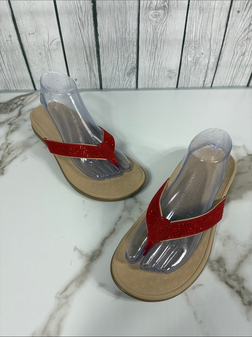 Vionic| Red Rhinestone Comfortable Everyday Flip sandals size 10
